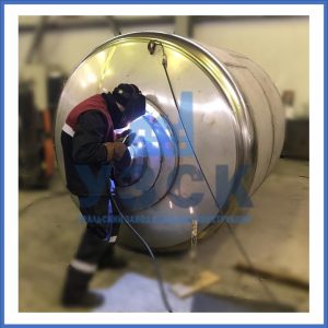 Купить баки и ёмкости из нержавеющей стали от завода УЗСК в Волжском